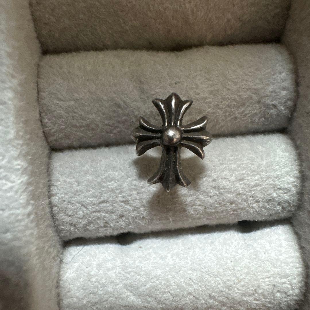 正規品クロムハーツ（Chrome Hearts）クロススタッド　ピアス クロムハーツCHクロススタッドピアスwithブルーサファイア（ピアス