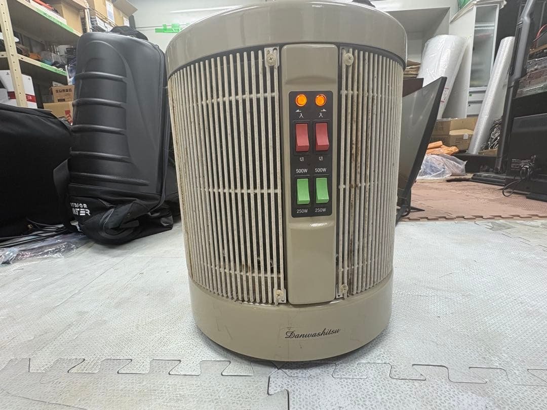 暖話室 1000型 '18年製遠赤外線パネルヒーター BGアールシーエス動作確認 レンタル] アールシーエス 暖話室 1000型 遠赤外線 パネルヒーター