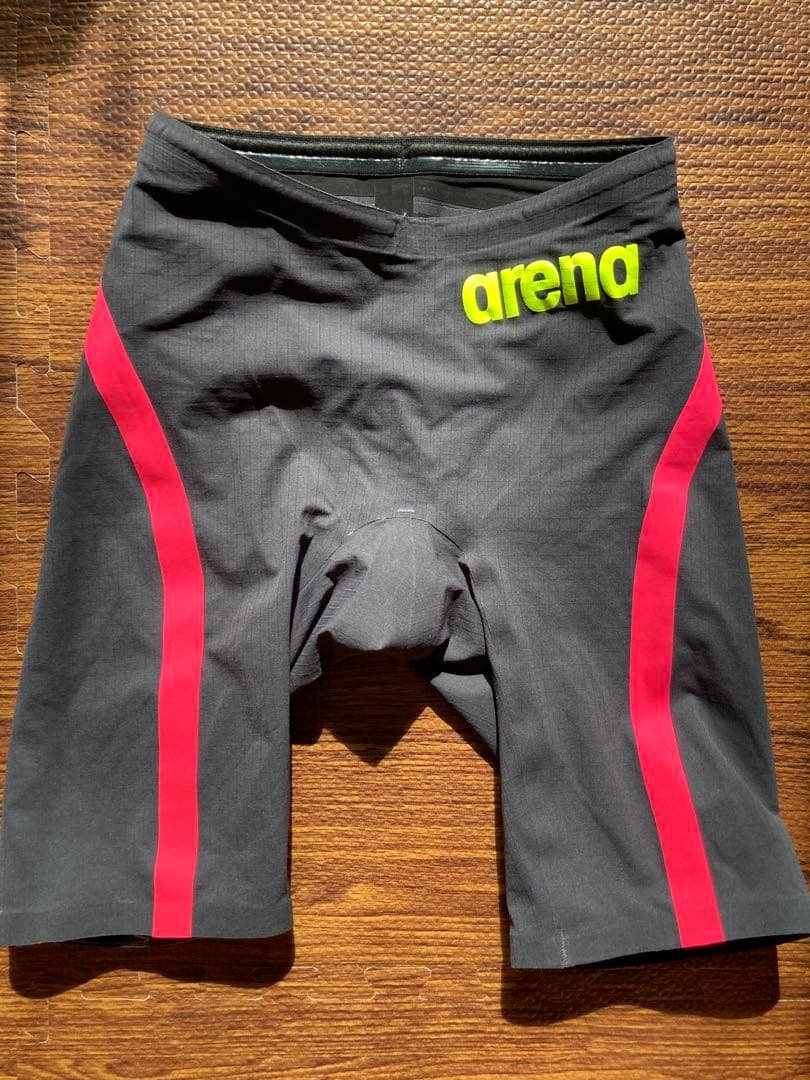 arena 競泳水着 黒 赤 Fina認証 アリーナ（arena） 競泳水着 レディース fina承認 アクアアドバンスド